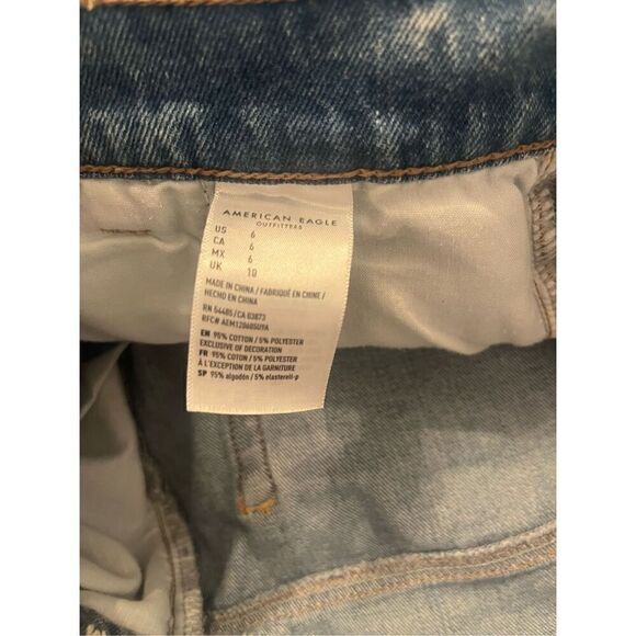American Eagle Denim Mom Shorts - Picture 4 of 5